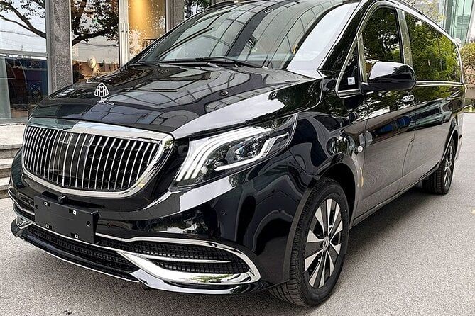 Bahamas Lynden Pindling Airport (NAS) Private Transfer to Nassau