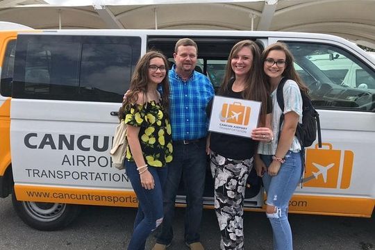 Private Transfer from Cancun Airport to Playa del Carmen