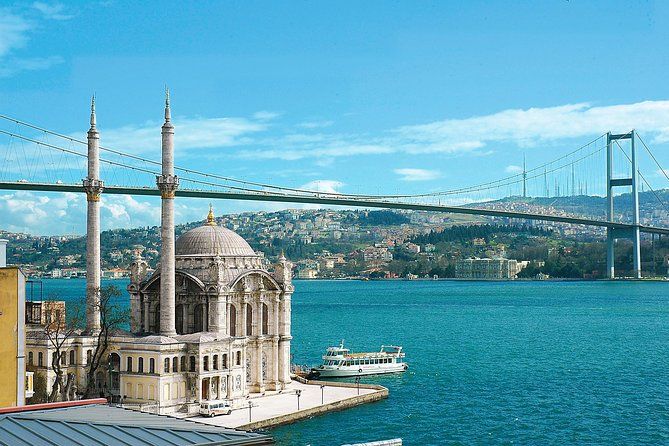 Bosphorus Sightseeing Boat Tour
