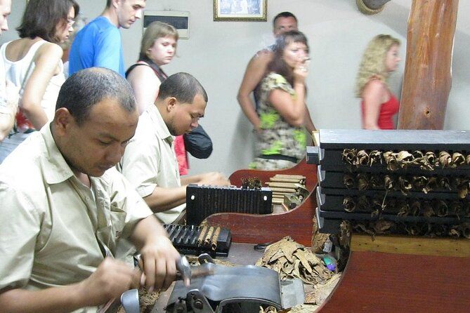 Private Souvenirs Shopping Tour from Punta Cana