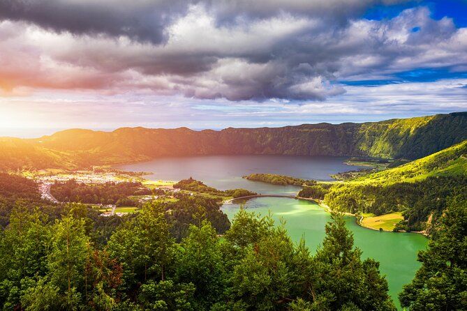 São Miguel: Grand Circle 2-Days Highlights Tour