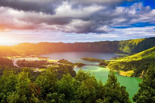 São Miguel: Grand Circle 2-Days Highlights Tour