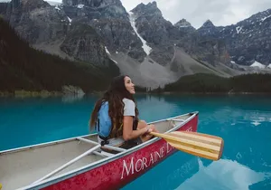 Lake Louise 、Moraine and Emerald Lake Tour from Calgary Banff