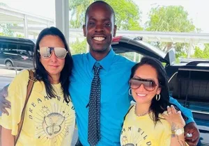 Private SUV One-Way Airport Ride with 30min (Grocery&Liquor stop)