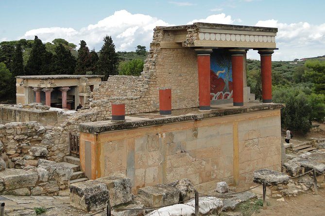 Knossos Palace guided tour - Heraklion City tour + market