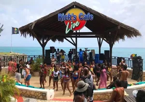 Day Tour Negril Beach & Ricks Cafe