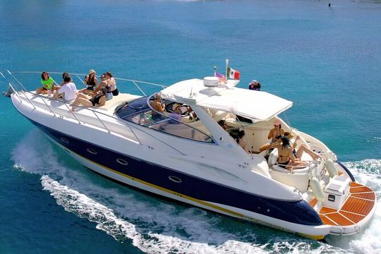 Private Premium Yacht 46FT Rental in Cancún