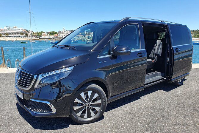 Lisbon Airport Private Transfer to Cascais, Sintra or Estoril