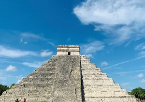 Mayan Culture at Chichen Itza and Cenote 1-day Tour from Cancun