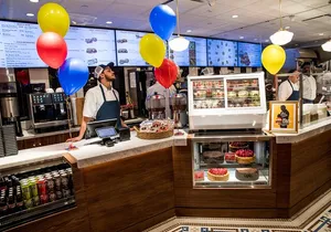 NYC Breakfast at USA Brooklyn Deli in Times Square