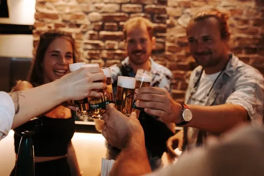 Entertaining Brewery Tour: Feel Good Package including local beer
