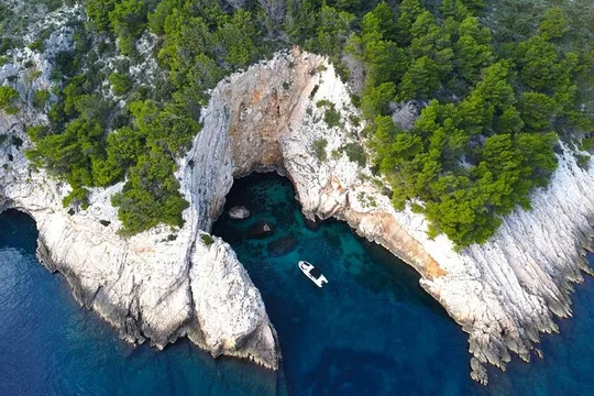 Bespoke private boat tour from Split & Trogir with a local expert