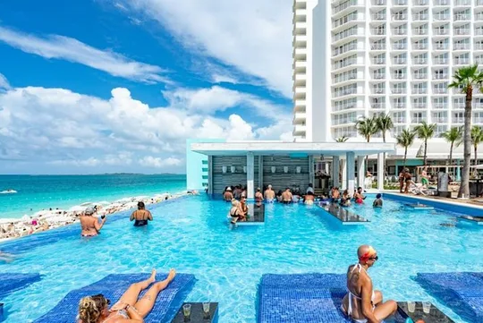 Round trip Airport (LPIA) to Atlantis, Comfort Suites, Warrick, Harbourside, RIU