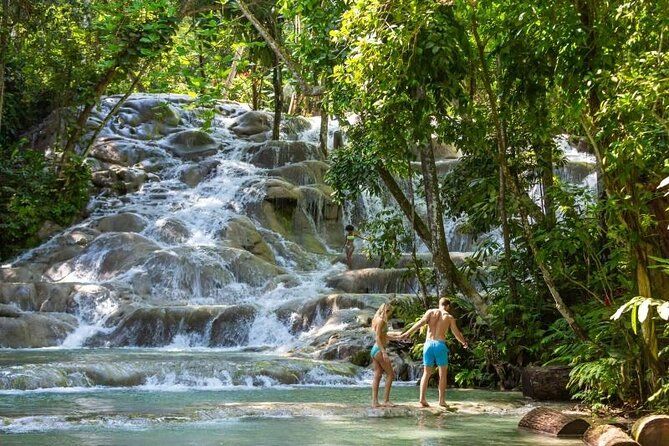 Dunns River & Blue hole tour from Montego Bay Area & Cruise Port