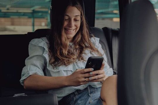 Luxury Private Airport Transfers-Waikiki Honolulu up to 6 Seats