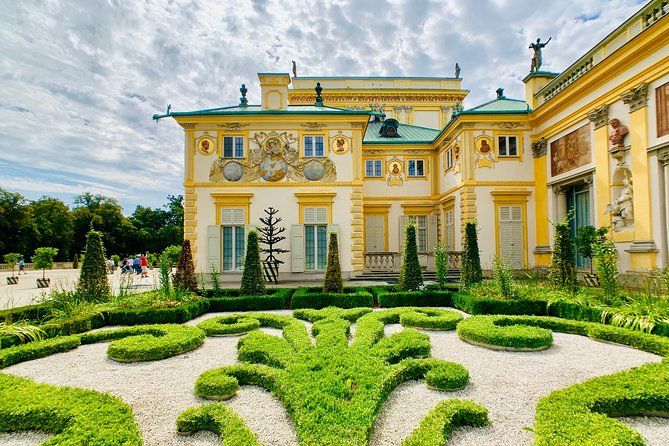 Wilanów Palace Grounds: A Self-Guided Audio Tour