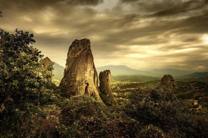 Meteora Monasteries Full Day Tour from Thessaloniki - Group Price!