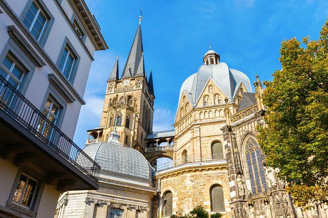 Aachen Scavenger Hunt & Highlights Self-Guided Walking Tour
