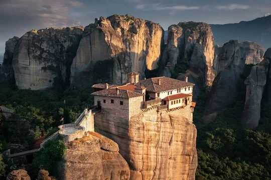 Meteora Panoramic Morning Small Group Tour with Local Guide
