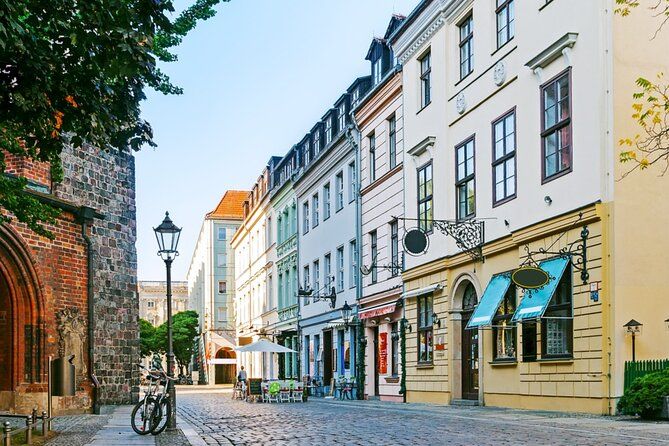Kreuzberg's Secret Society: Exploration Game and Tour