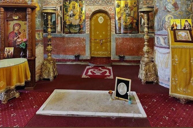 Dracula's Grave, Peleș Castle and Târgoviște Princely Court