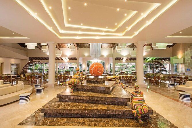 Private Transfer Punta Cana Airport to from Ocean Blue and Sand