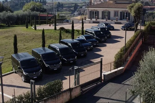 Luxury private Transfer from Milan center to Malpensa Airport