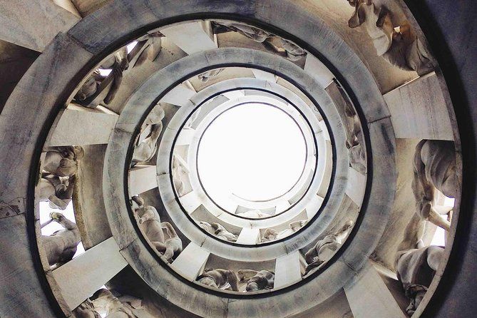 The Monumental Cemetery of Milan guided experience