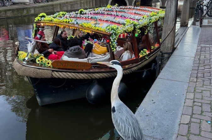 Amsterdam Boat tour with Unlimited Drinks available at checkin