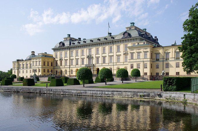 Drottningholm Palace Private Tour with Hotel Transfer