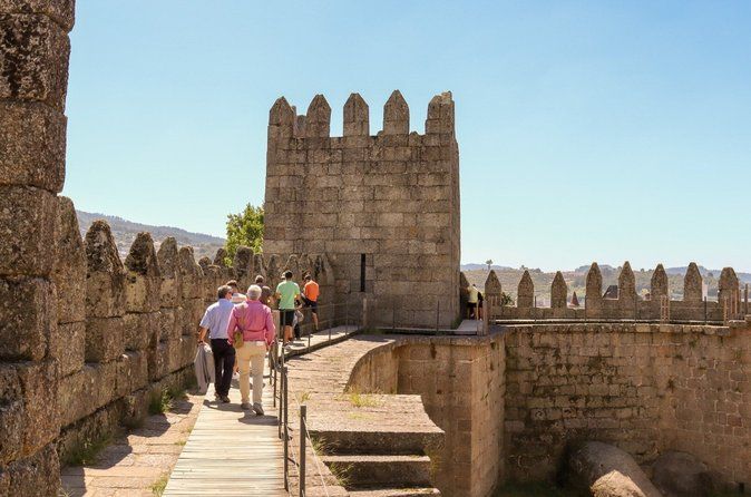 Private Guimarães, Braga & Bom Jesus Tour from Porto