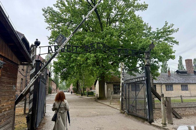 From Krakow: Auschwitz-Birkenau Memorial and Museum Guided Tour