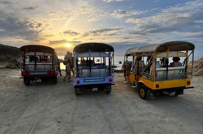 All Inclusive Sunset Tuk Tuk Tour in Gozo & Blue Lagoon in Comino