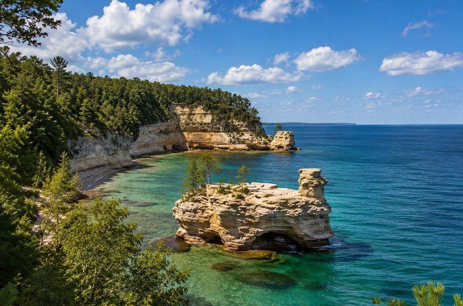 5-Day Tour of Superior, Huron and Michigan from Chicago