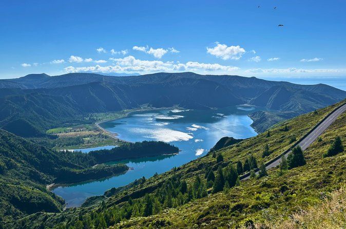 Majestic North São Miguel - Fogo Lagoon, Waterfalls & Tea (Lunch)