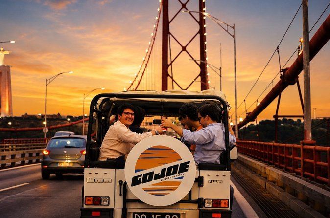LISBON PRIVATE SUNSET TOUR in Vintage Jeep with FOOD & DRINKS