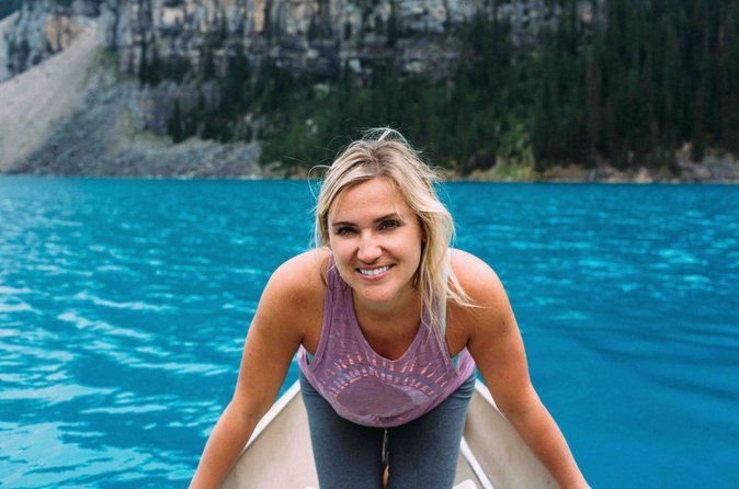 From Banff: Shuttle Service to Moraine Lake & Lake Louise