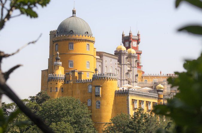 Private Sintra & Cascais Tour from Lisbon with Pena Palace Ticket