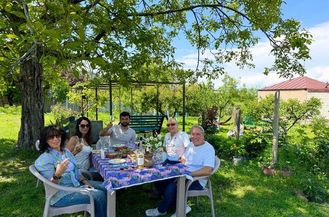 Kakheti - Small wineries and family-cooked lunch • Private tour