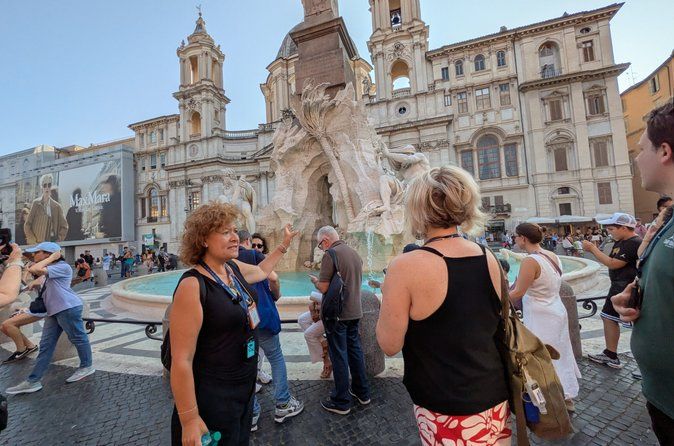 Rome at Sunset Walking Tour: Navona, Pantheon, Trevi & More