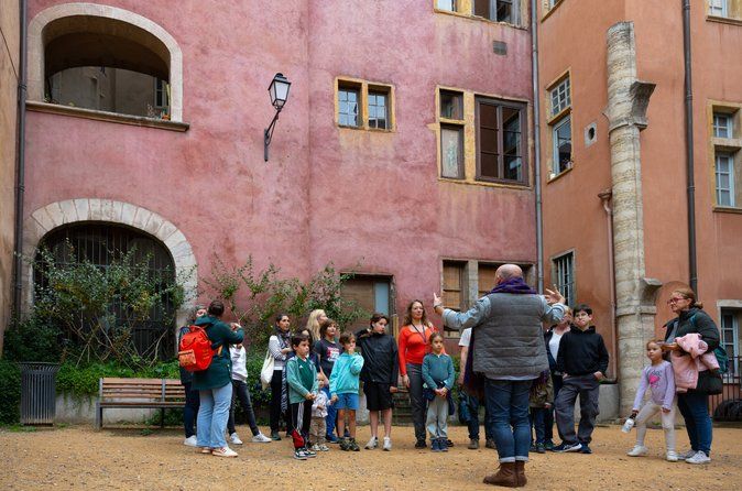 Story tour of Old Lyon for children