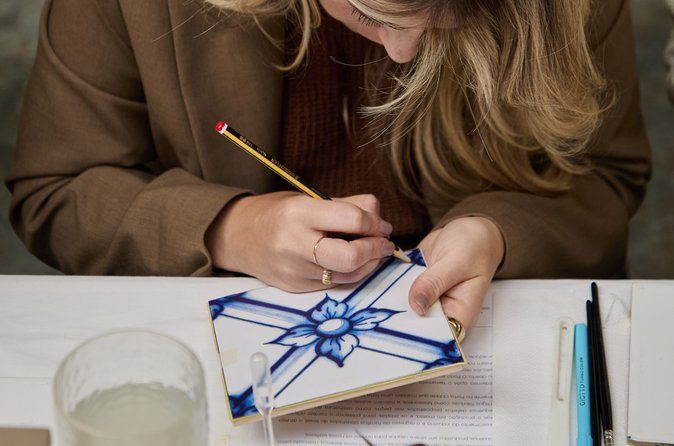 Porto: Tile Painting Workshop with Porto Wine (Sé do Porto)