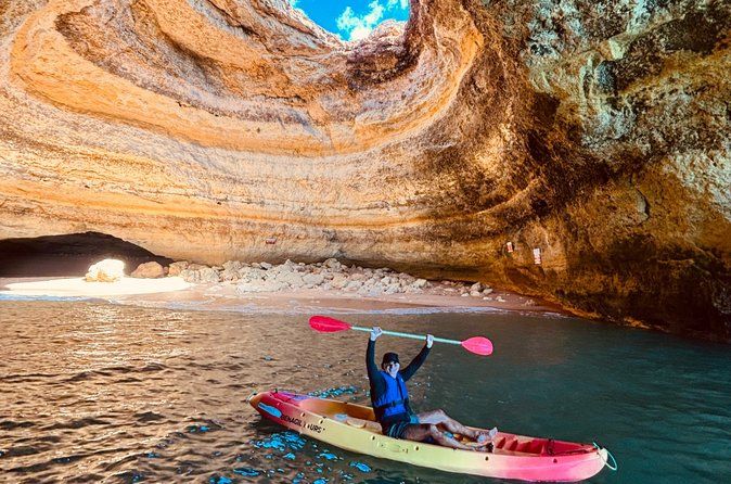 Kayak Tour with local guide in Benagil