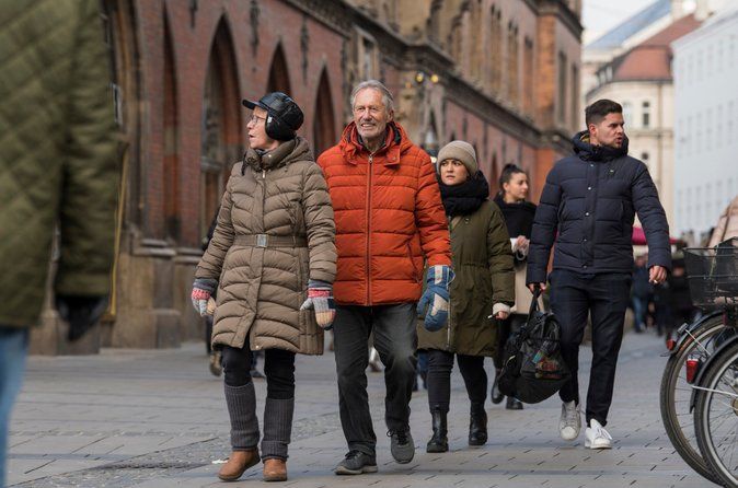 Munich New Town Hall and Beyond – Private Walking Tour