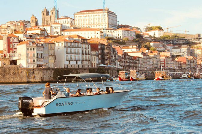 Porto: Douro River Boat Cruise with Port Wine and Snacks