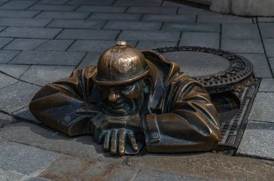 Bratislava Scavenger Hunt & Highlights Self-Guided Walking Tour