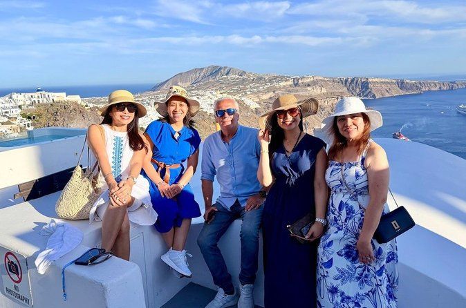 Santorini private land tours with local guides