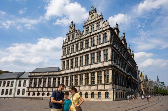 Ghent Scavenger Hunt & Highlights Self Guided Walking Tour