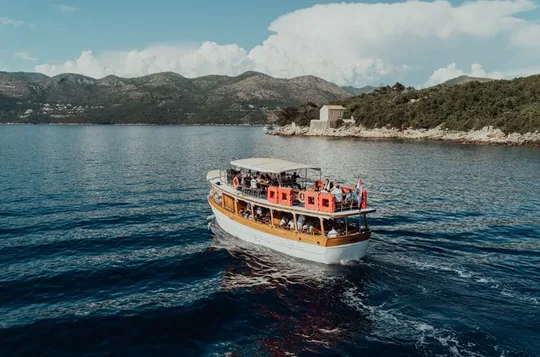 Dubrovnik Island-Hopping Cruise in the Elaphites with Lunch