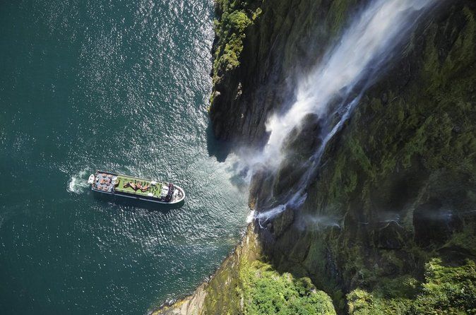 Milford Sound Cruise - RealNZ
